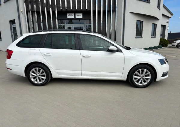 Skoda Octavia cena 44895 przebieg: 235403, rok produkcji 2017 z Żukowo małe 79